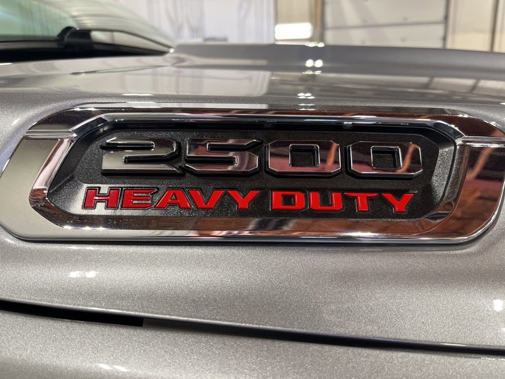 Used 2024 RAM 2500 Tradesman w/ Chrome Appearance Group image 12