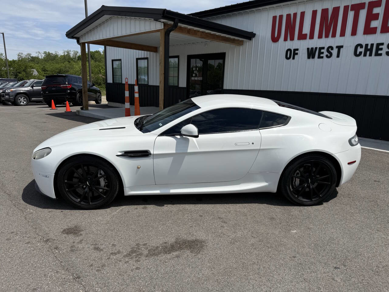 Used 2014 Aston Martin V8 Vantage Coupe RWD image 12