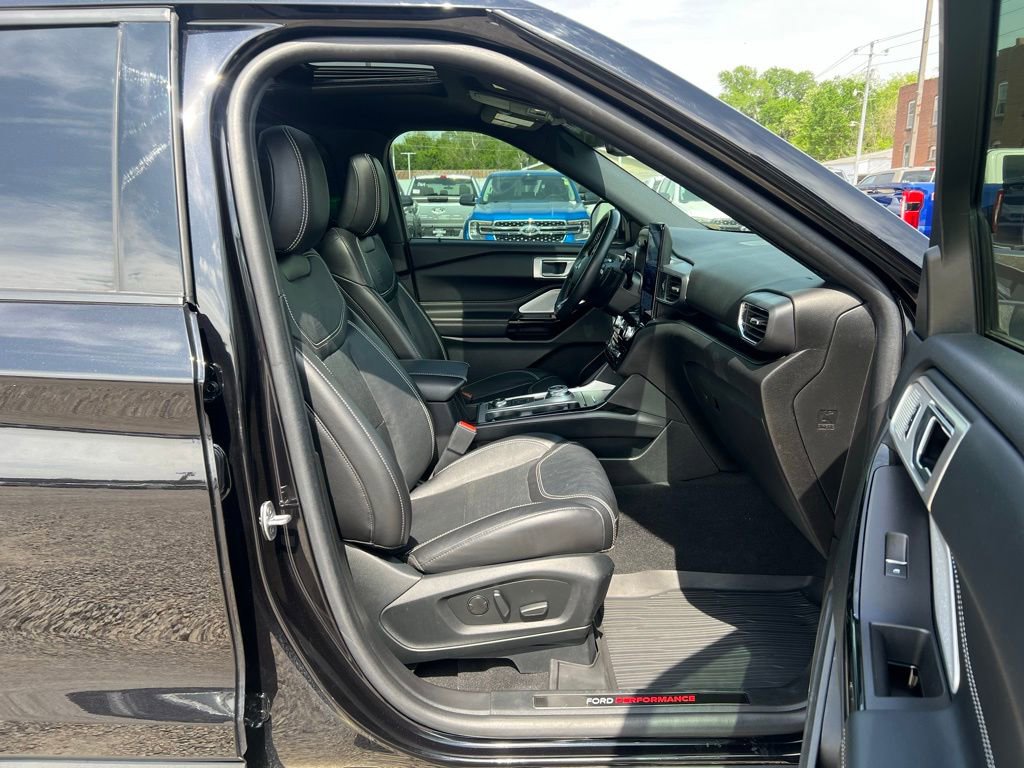 Used 2023 Ford Explorer ST w/ Equipment Group 401A AWD/4WD image 23