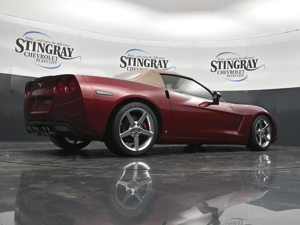 Used 2006 Chevrolet Corvette Convertible w/ Preferred Equipment Group RWD image 32