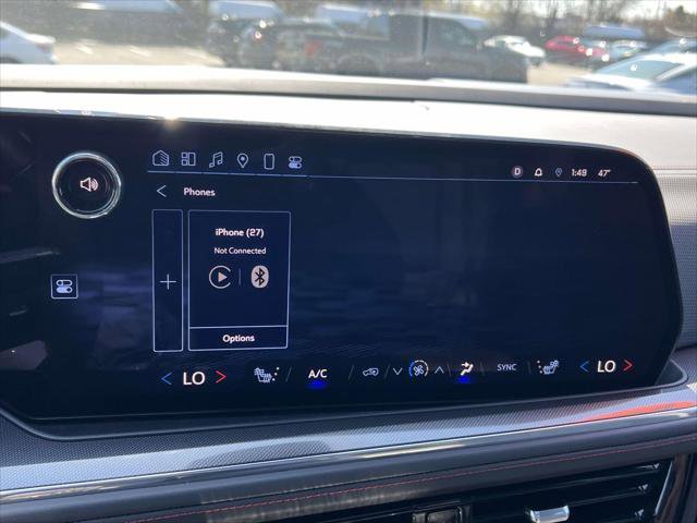 Used 2025 Chevrolet Suburban RST w/ Comfort Package image 31