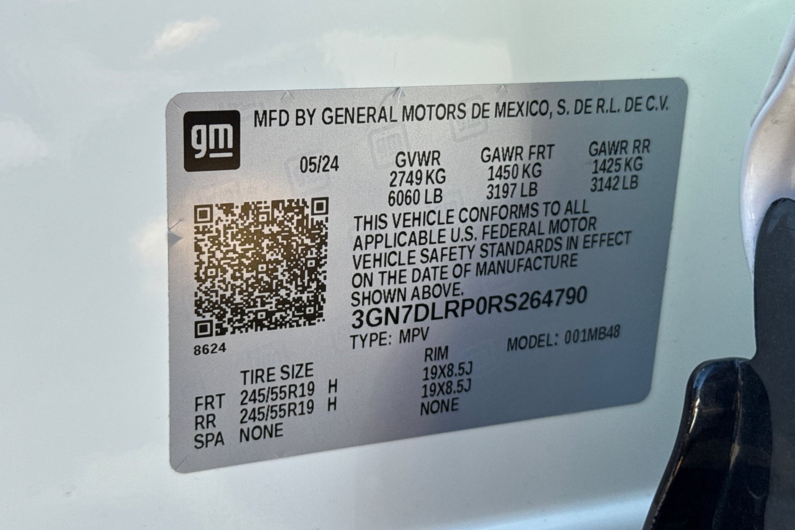 Used 2024 Chevrolet Equinox EV LT FWD image 50