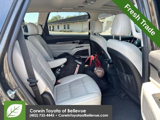 Used 2020 Kia Telluride EX w/ EX Premium Package FWD image 6