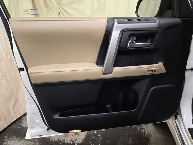 Used 2016 Toyota 4Runner Limited w/ Convenience Package AWD/4WD image 13