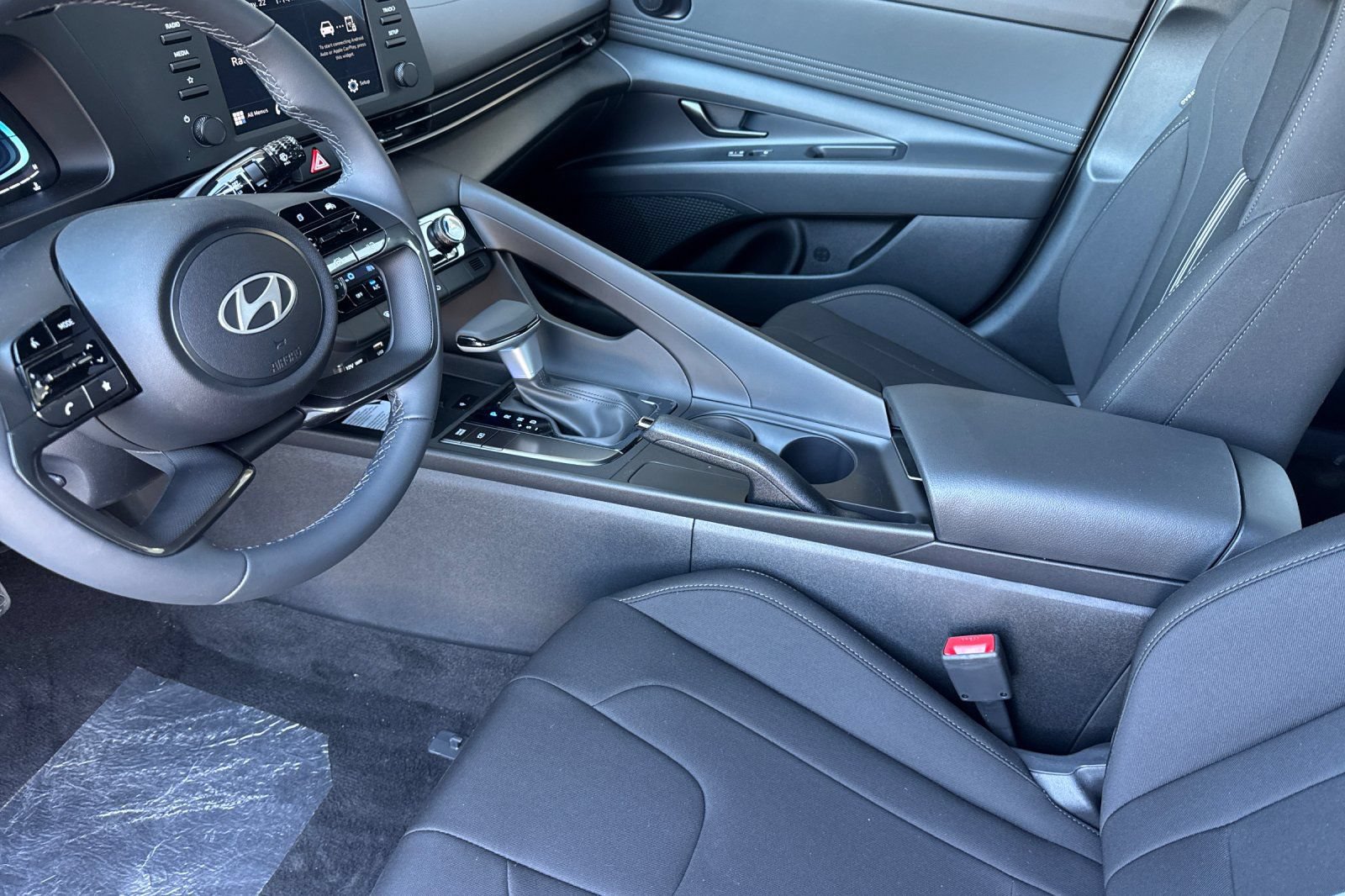 New 2026 Hyundai Elantra Sport FWD image 10