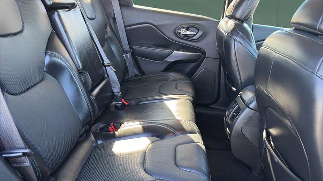 Used 2020 Jeep Cherokee Limited AWD/4WD image 17
