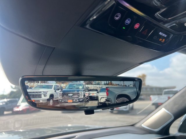 Used 2025 Cadillac Escalade IQ Luxury 2 w/ LPO, Premium Carpet Package image 37