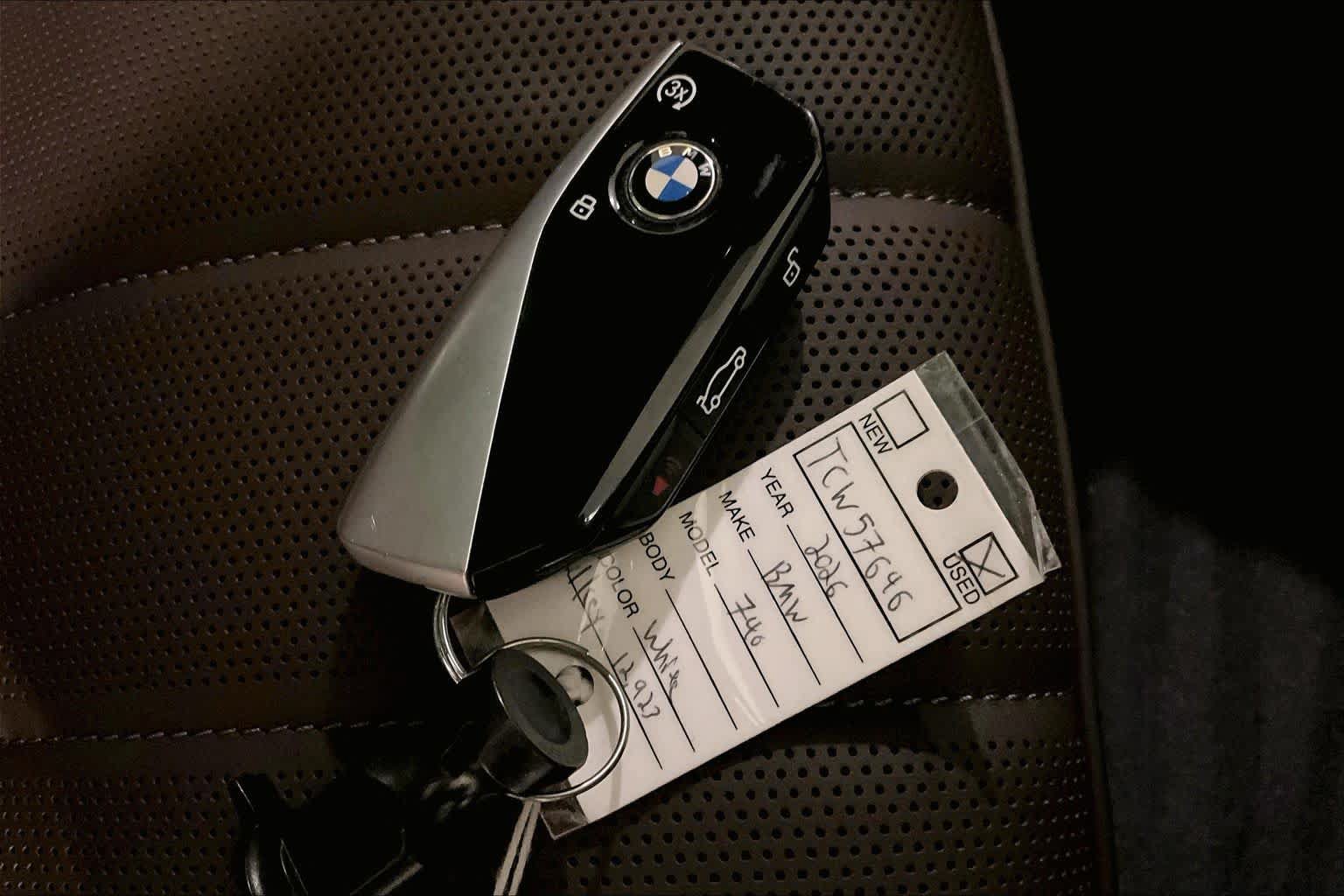 Used 2026 BMW 740i xDrive AWD/4WD image 14