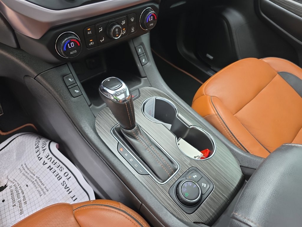 Used 2019 GMC Acadia SLT AWD/4WD image 11
