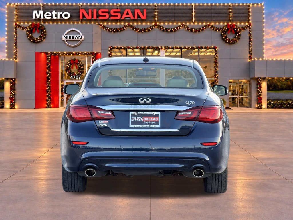 Used 2019 INFINITI Q70 Luxe AWD/4WD image 6