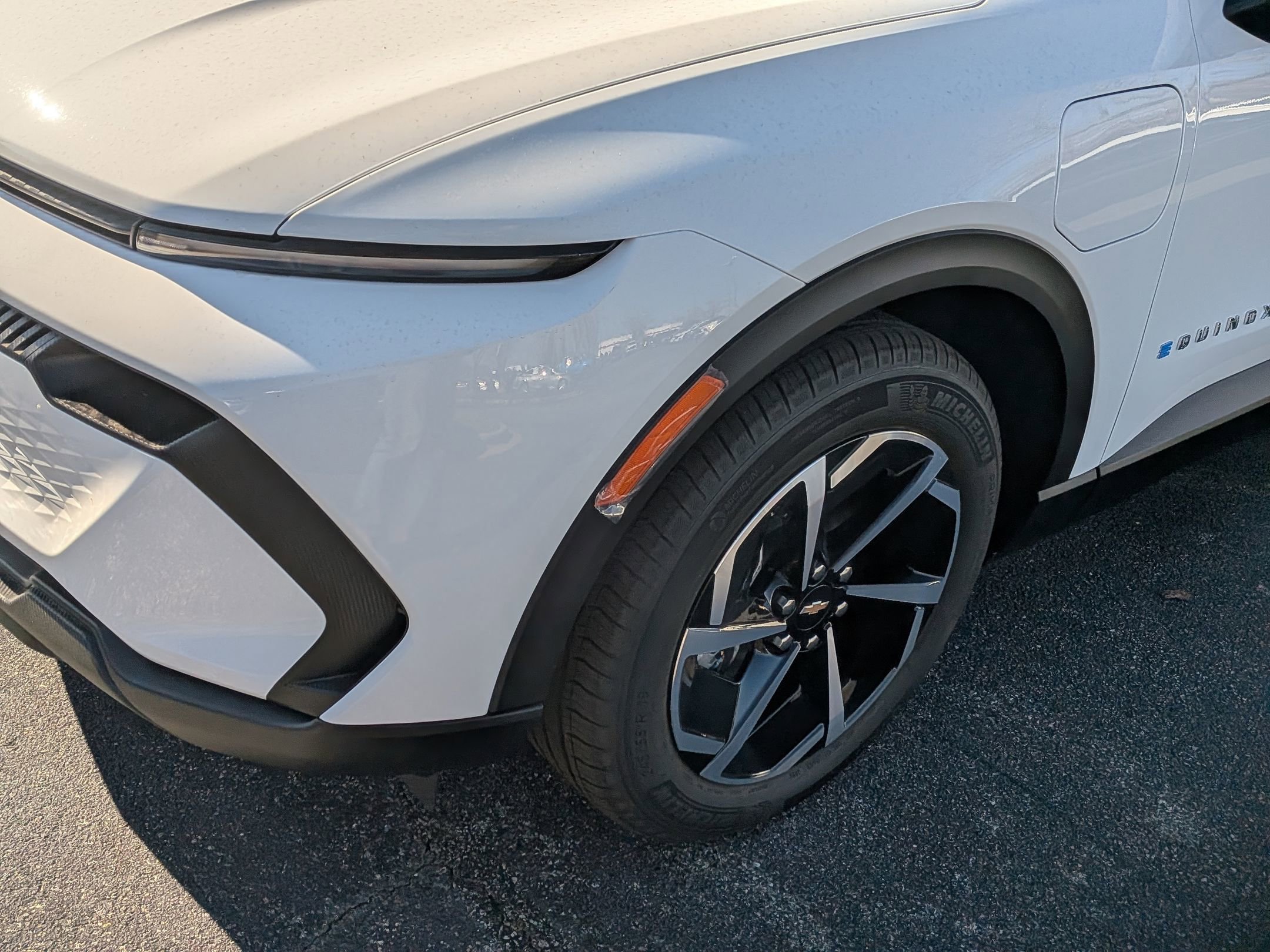 New 2026 Chevrolet Equinox EV LT image 18