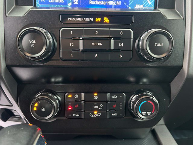 Used 2020 Ford F150 XLT w/ Equipment Group 302A Luxury AWD/4WD image 27