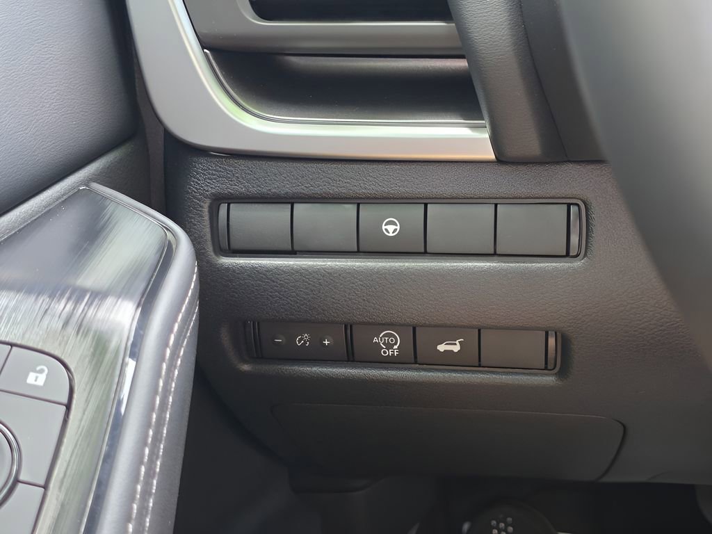 New 2026 Nissan Rogue SV w/ Cold Weather Package AWD/4WD image 22