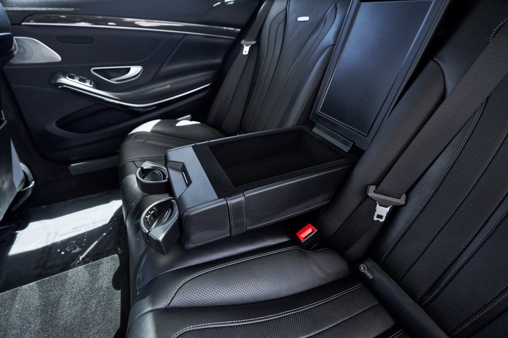 Used 2020 Mercedes-Benz S 63 AMG 4MATIC Sedan image 29