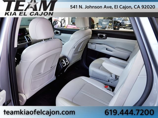Certified 2023 Kia Sorento EX FWD image 17