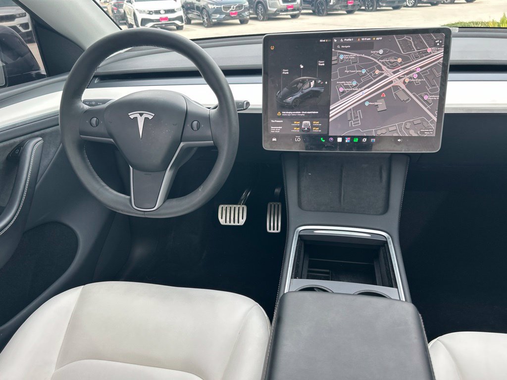 Used 2025 Tesla Model Y Performance AWD/4WD image 23