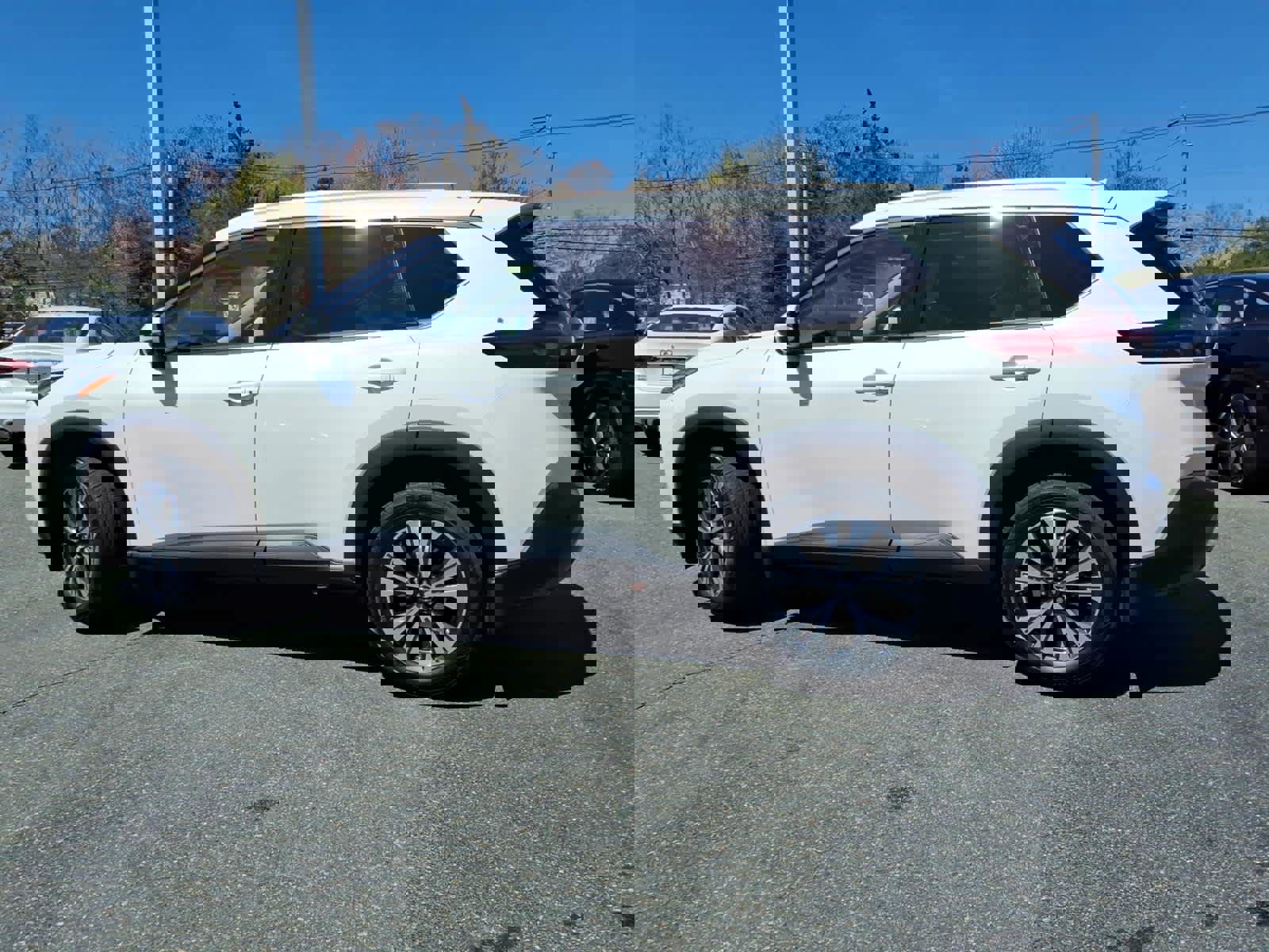 Used 2021 Nissan Rogue SV w/ Premium Package AWD/4WD image 8