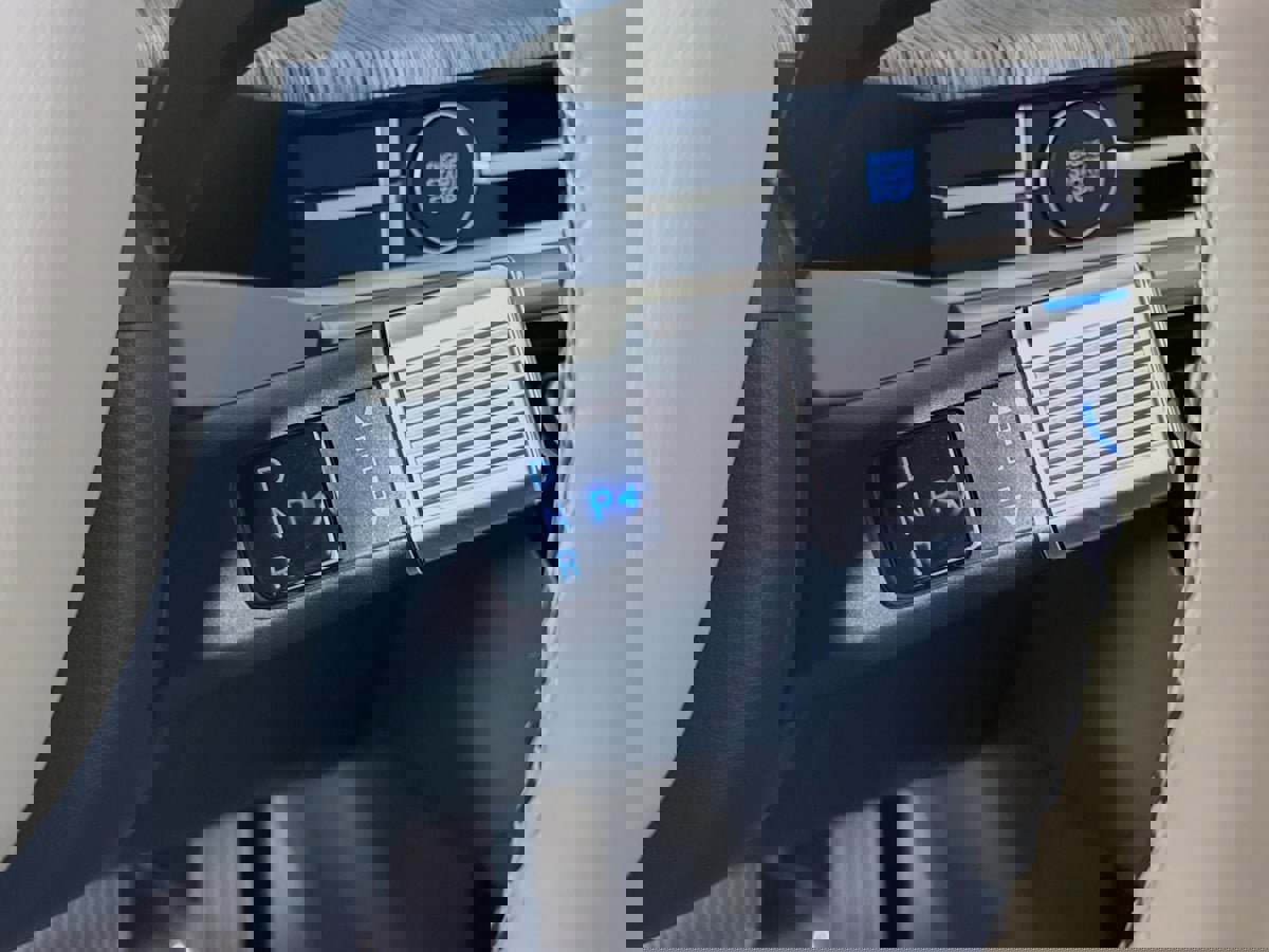 Used 2024 Hyundai Santa Fe Calligraphy image 19