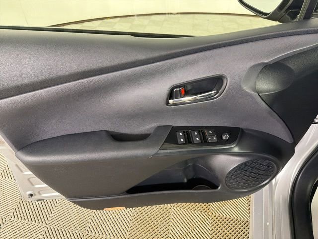 Used 2017 Toyota Prius Two w/ Prius Two Safety Plus Package image 9