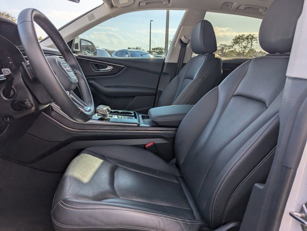 Used 2023 Audi Q8 Premium Plus w/ Premium Plus Package image 11