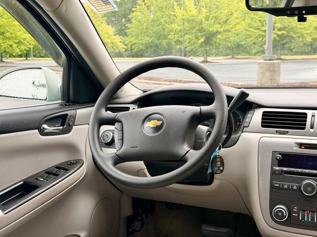 Used 2006 Chevrolet Impala LT FWD image 20