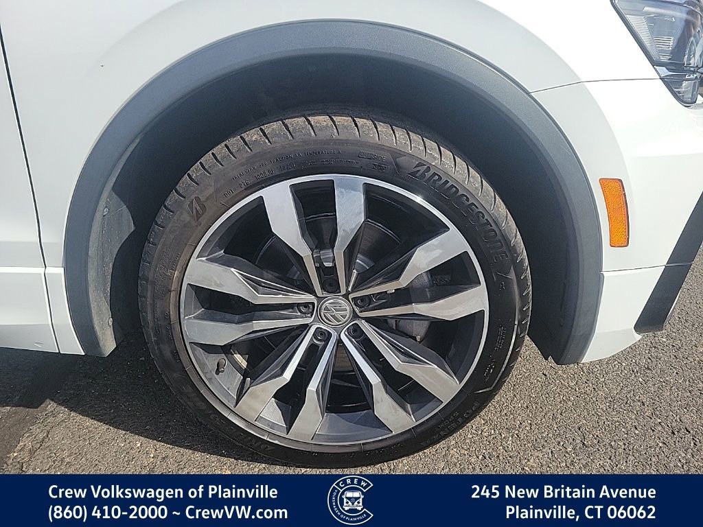 Certified 2021 Volkswagen Tiguan SEL Premium R-Line image 20