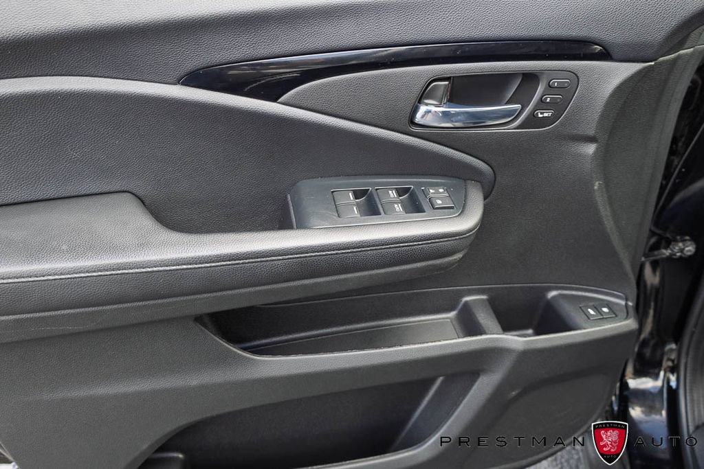 Used 2022 Honda Pilot Touring image 25