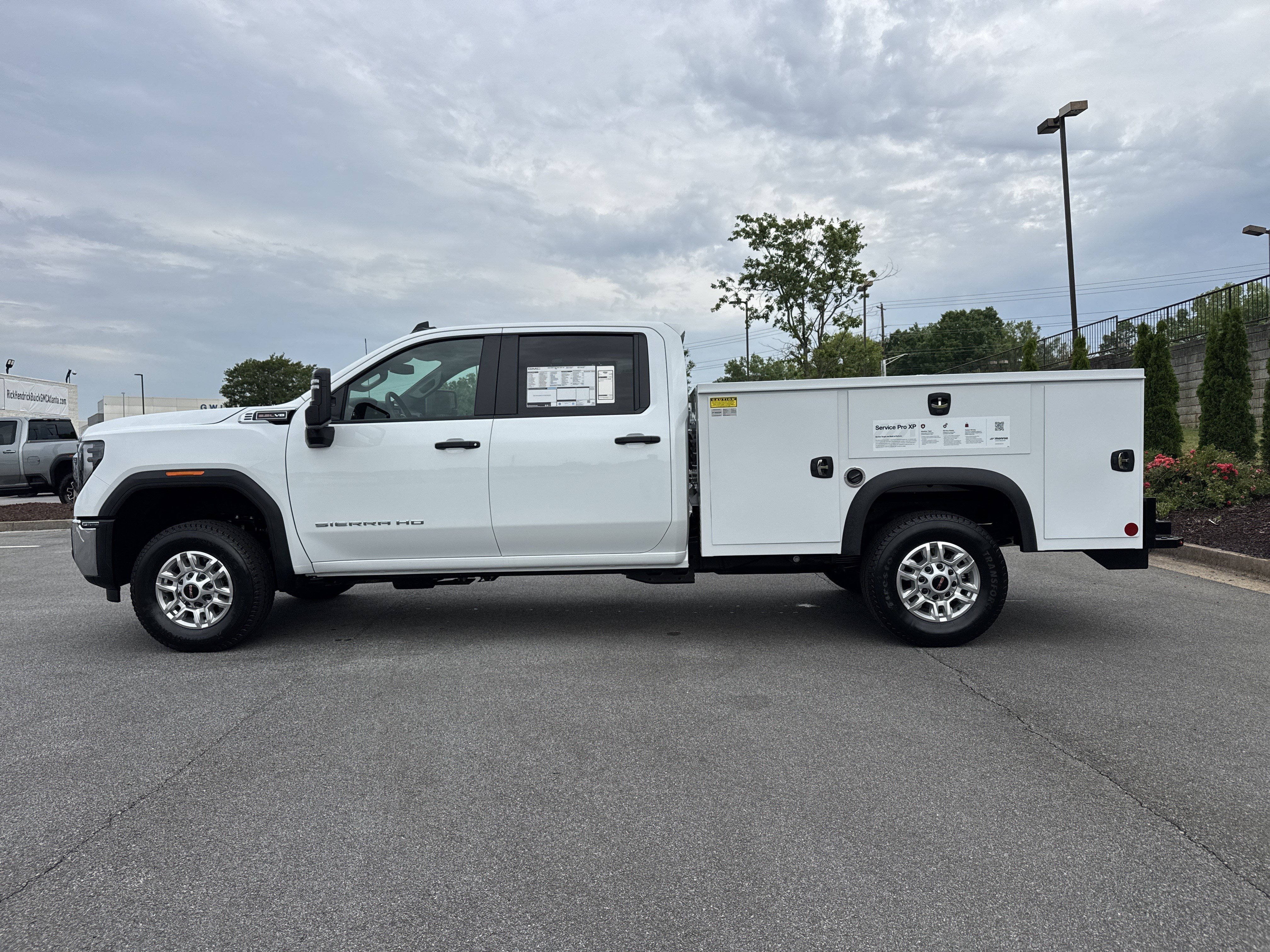 New 2026 GMC Sierra 2500 Pro w/ Convenience Package AWD/4WD image 7
