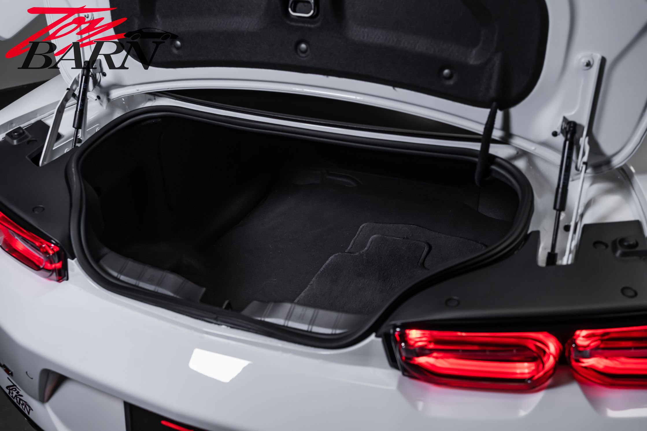 Used 2020 Chevrolet Camaro ZL1 RWD image 50