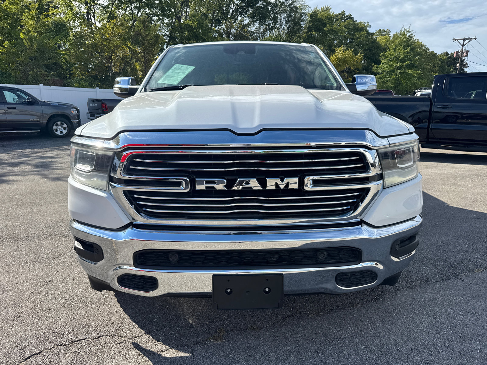 Used 2021 RAM 1500 Laramie AWD/4WD image 2