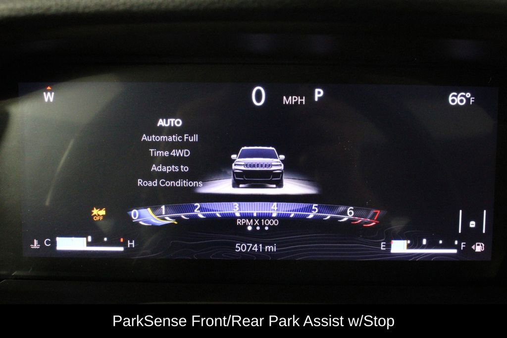 Used 2021 Jeep Grand Cherokee L Limited w/ Luxury Tech Group II image 32