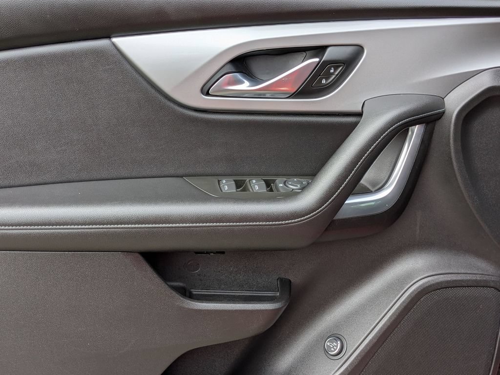 Used 2020 Chevrolet Blazer LT FWD image 11