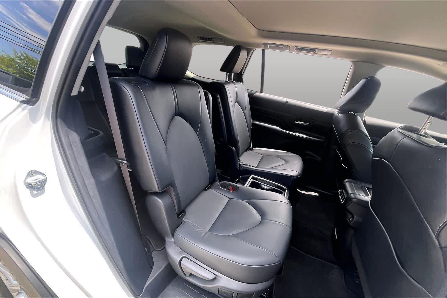 Used 2025 Toyota Grand Highlander AWD Hybrid image 20