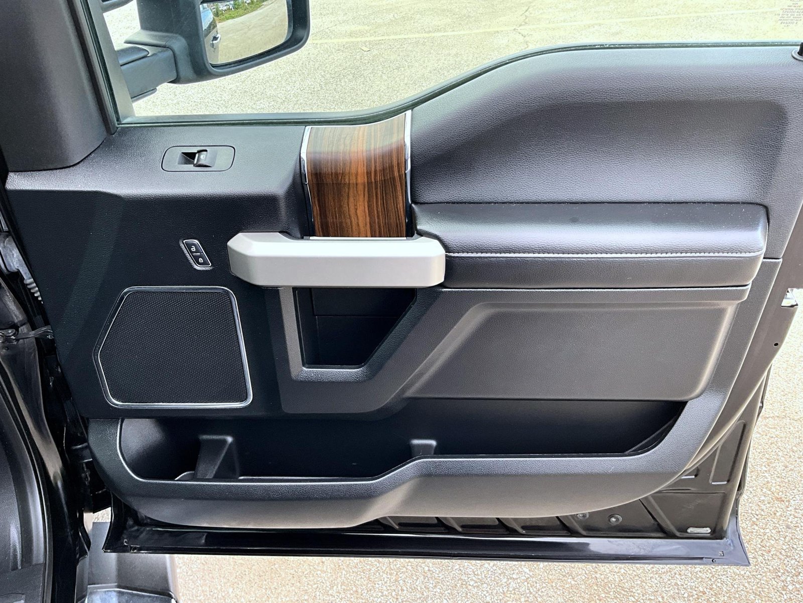 Used 2017 Ford F150 Lariat AWD/4WD image 19
