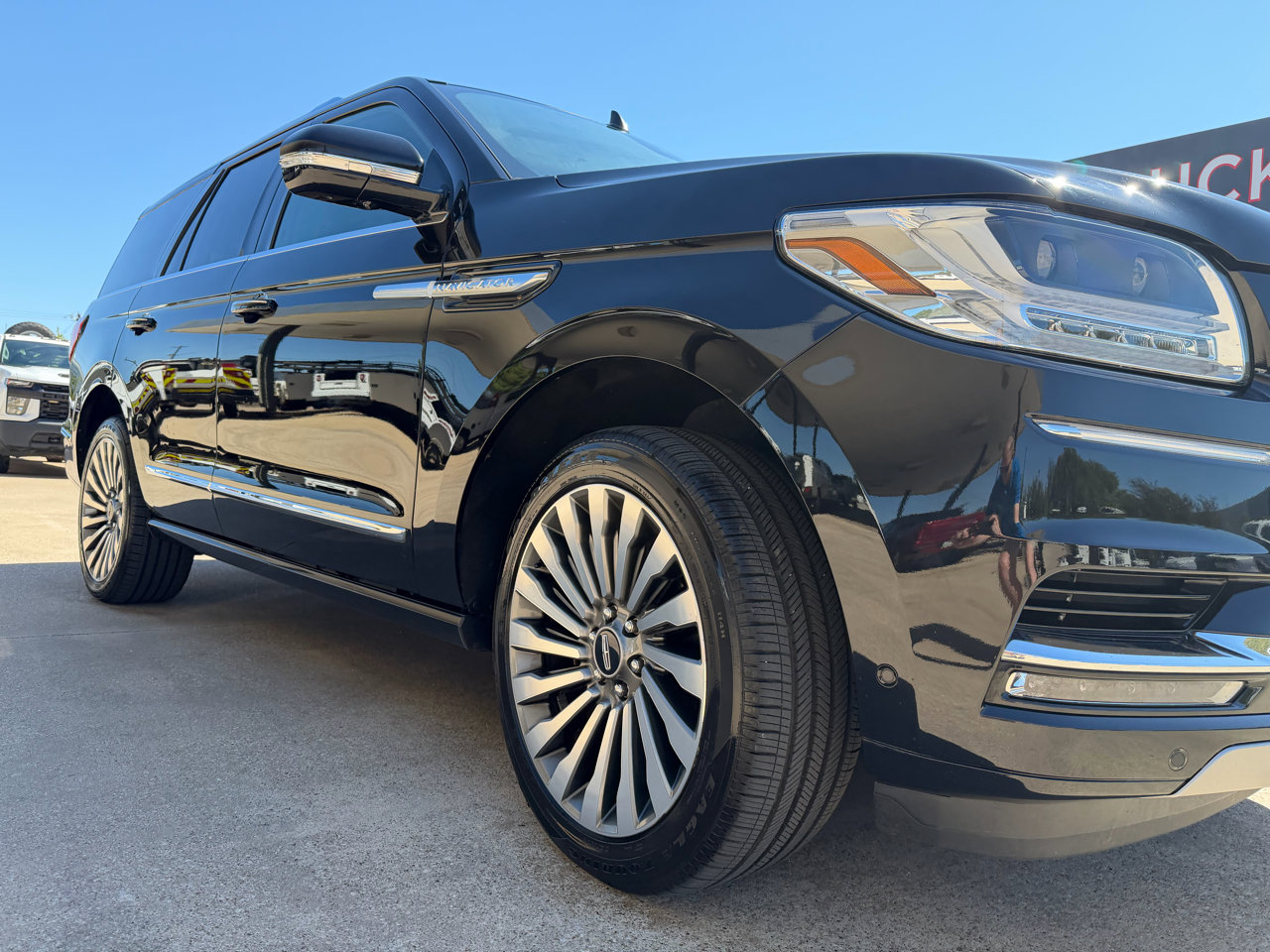 Used 2020 Lincoln Navigator Reserve w/ Luxury Package image 15