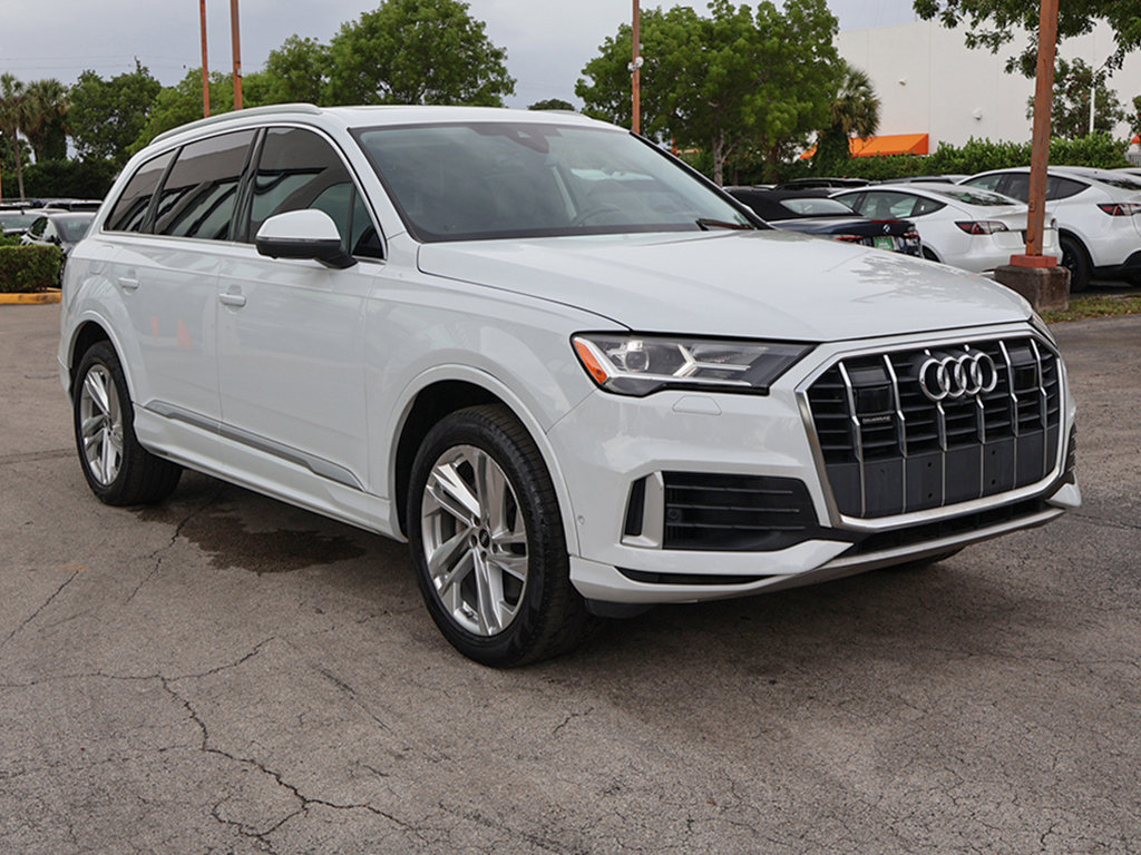 Used 2023 Audi Q7 3.0T Premium Plus w/ Premium Plus Package AWD/4WD image 9