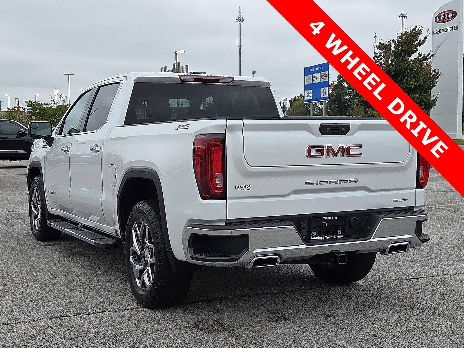 Used 2023 GMC Sierra 1500 SLT image 4