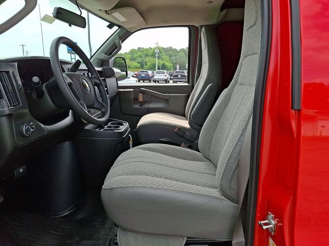 New 2026 Chevrolet Express 2500 RWD image 10