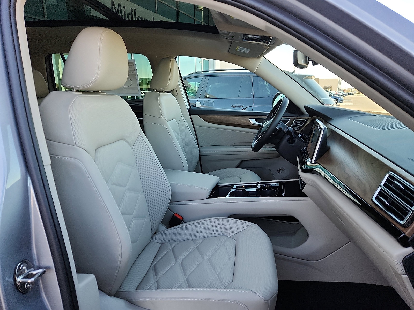 New 2026 Volkswagen Atlas SE image 15