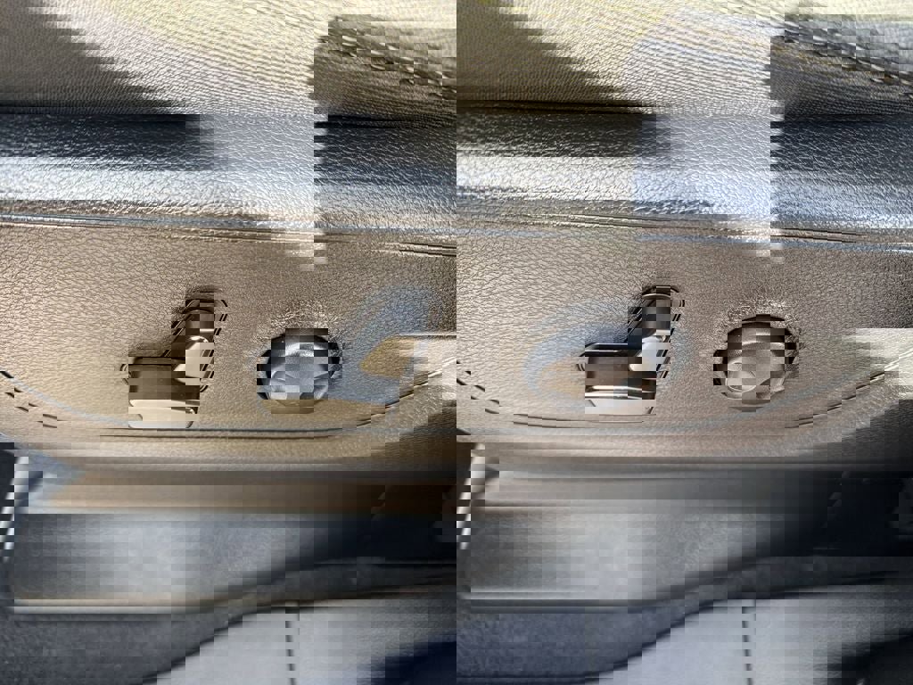 Used 2025 RAM 1500 Big Horn image 16