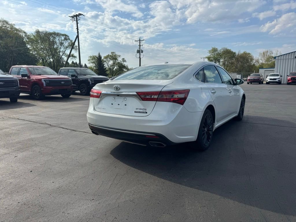 Used 2018 Toyota Avalon Touring w/ Carpet Mat Package FWD image 5