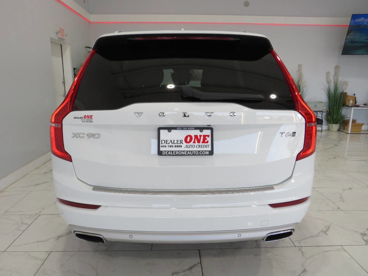 Used 2019 Volvo XC90 T6 Momentum w/ Protection Package Premier image 5