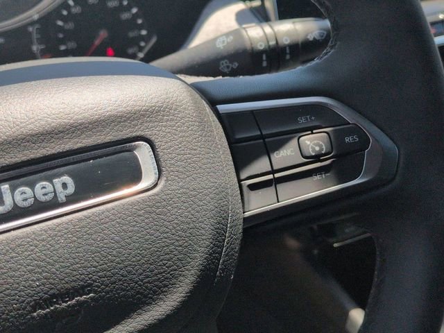 Used 2024 Jeep Compass Latitude w/ Convenience Group AWD/4WD image 14