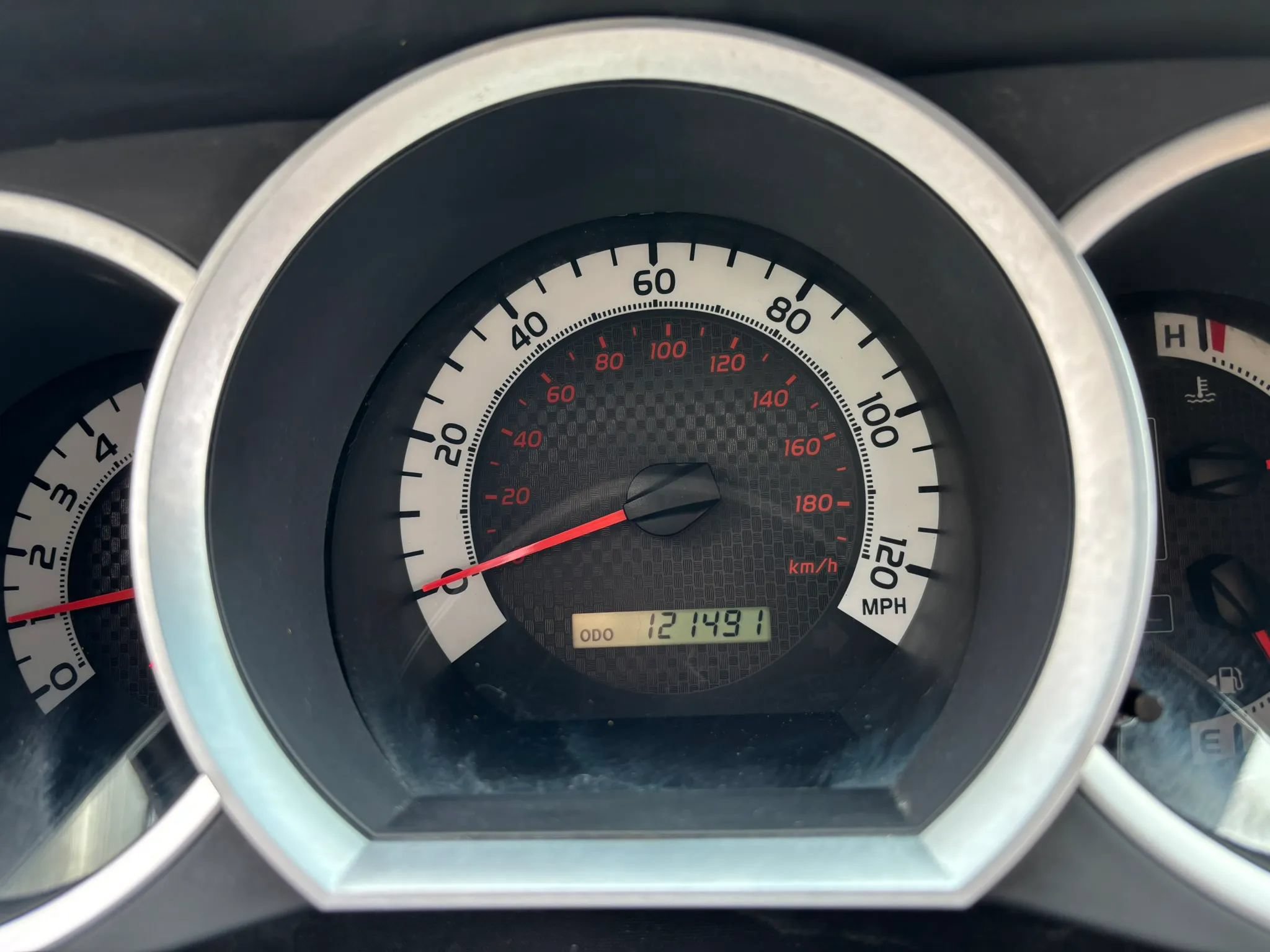 Used 2013 Toyota Tacoma PreRunner w/ SR5 Pkg RWD image 10