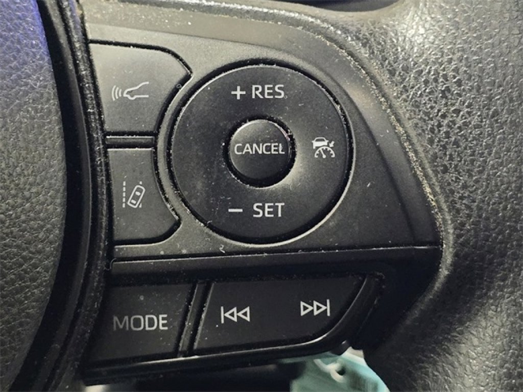 Used 2023 Toyota RAV4 LE image 30