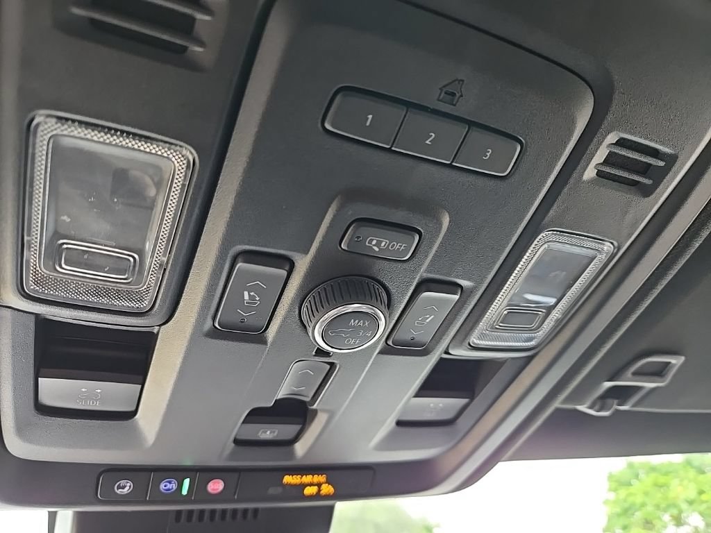 Used 2023 GMC Yukon XL Denali AWD/4WD image 57