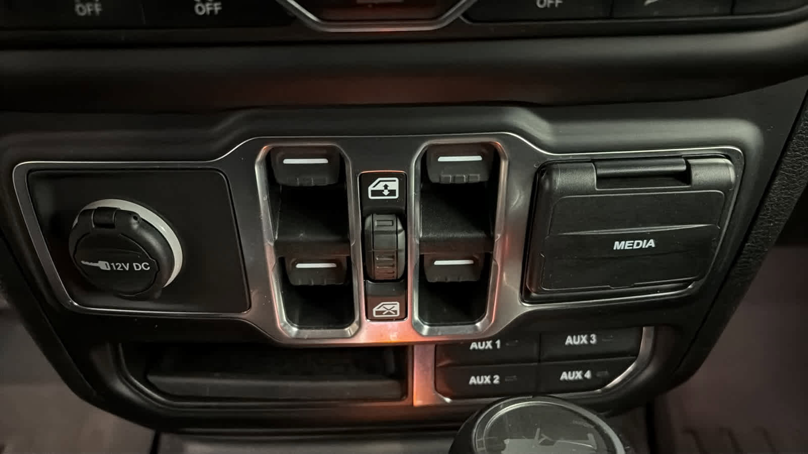 Used 2021 Jeep Wrangler Unlimited Sahara image 18