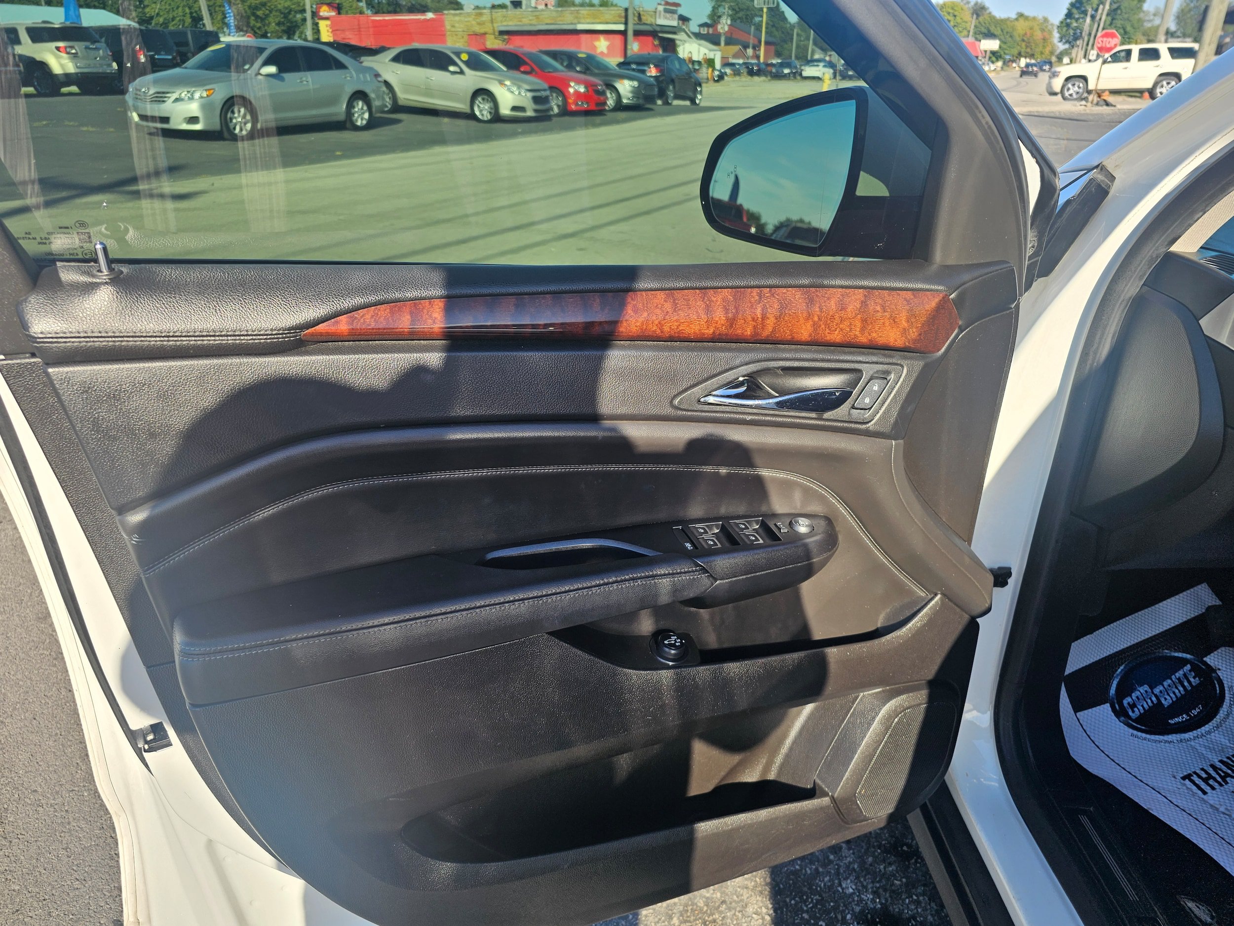 Used 2016 Cadillac SRX Luxury FWD image 13