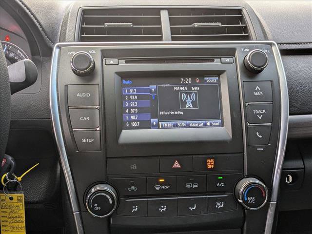 Used 2015 Toyota Camry LE image 13