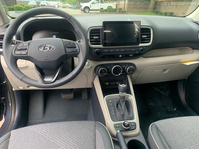 New 2026 Hyundai Venue SEL FWD image 13